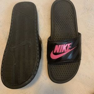 Nike womens slides